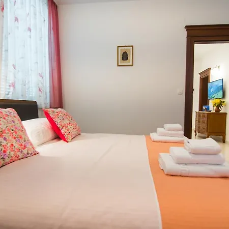 Apartment Vita Palit