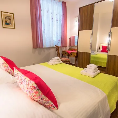 Apartment Vita Apartman Palit