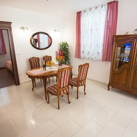 Apartment Vita *